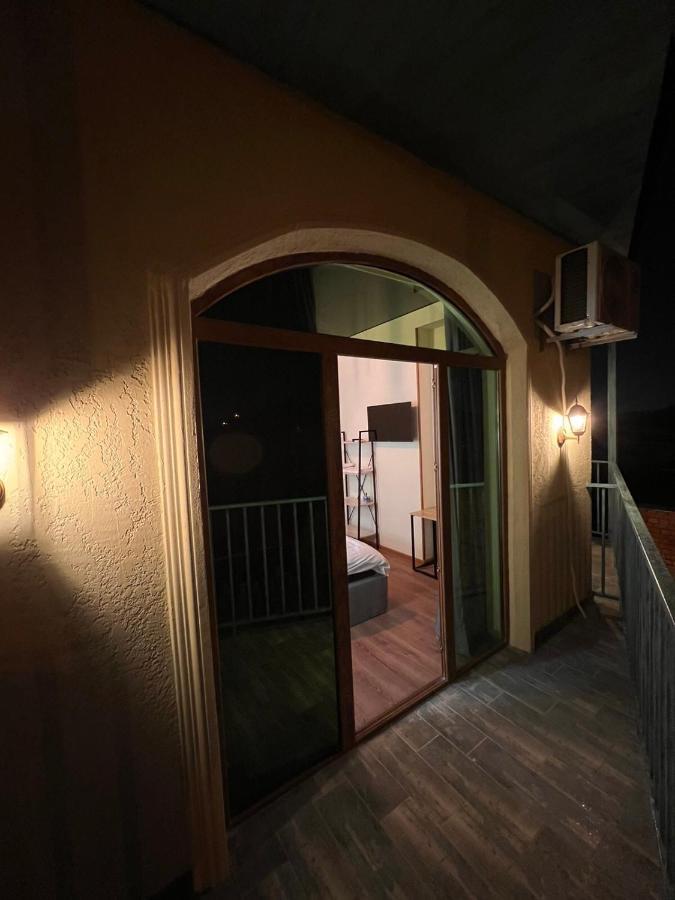 Natali Boutique Hotel ティビリシ エクステリア 写真