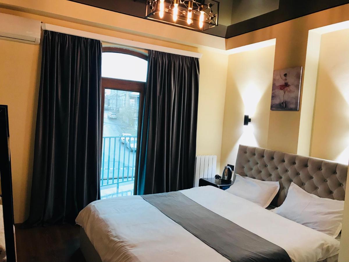 Natali Boutique Hotel ティビリシ エクステリア 写真